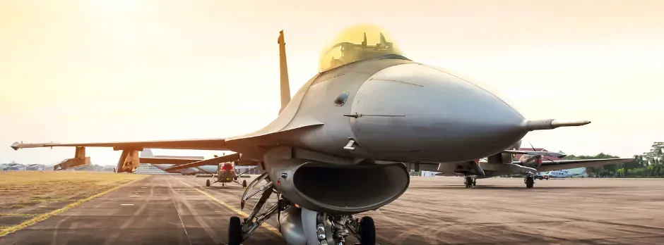 A sleek F-16 fighter jet on display at the Castle Air Museum near Merced, highlighting historic military aviation attractions.
