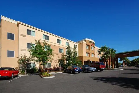 Convenient hotel accommodations and business travel lodging options available for visitors in Merced.