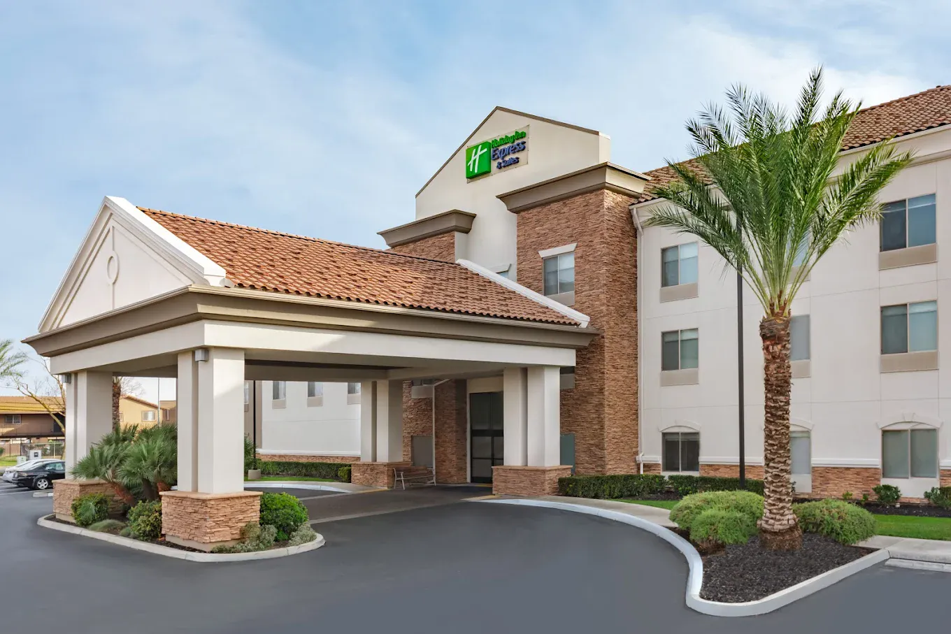 Comfortable lodging at the Holiday Inn Express & Suites, offering easy access to local Merced attractions.