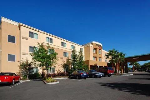 Convenient hotel accommodations and business travel lodging options available for visitors in Merced.